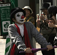 Street theatre - mulitple sightings