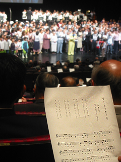 記念式典_松本さんの誕生日を歌う