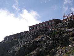 いよいよ槍小屋