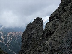 小槍で踊れるものか！