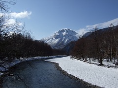 河童橋から見る焼岳