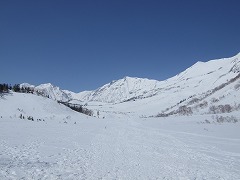 栂池自然園入口付近からの眺め