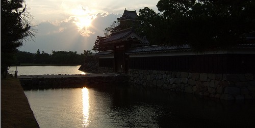 夕日のお城