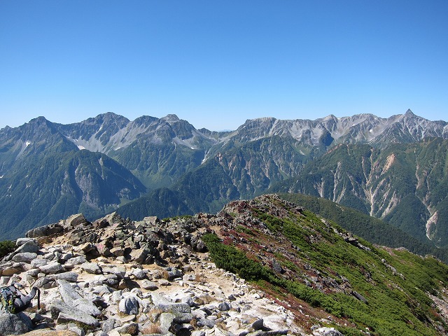 常念から槍穂高を眺める