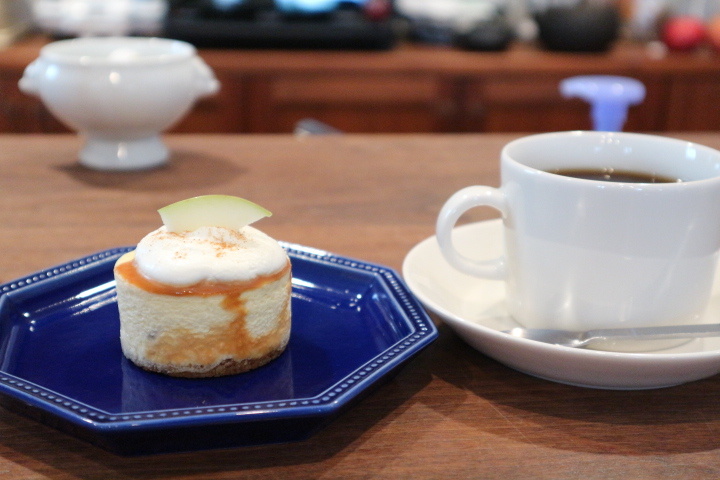 りんごのチーズケーキ